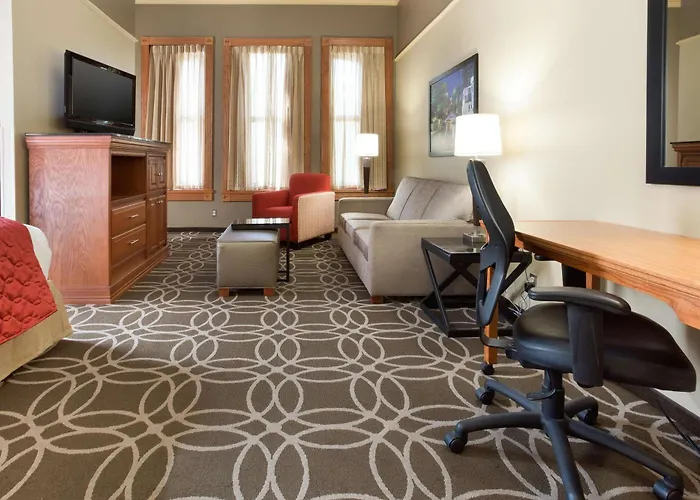 Drury Inn & Suites San Antonio Riverwalk